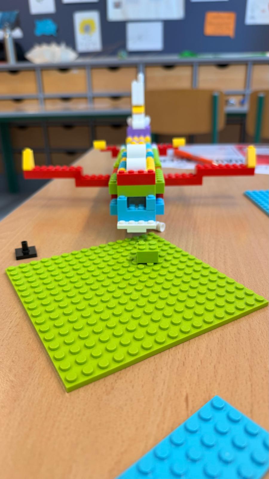 Schülerinnen und Schüler beim Check-Your-Skills-Workshop der AK Niederösterreich